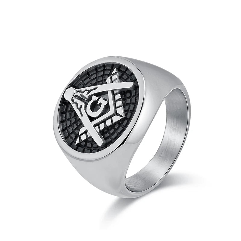 Silver-tone round Masonic ring with matching emblem
