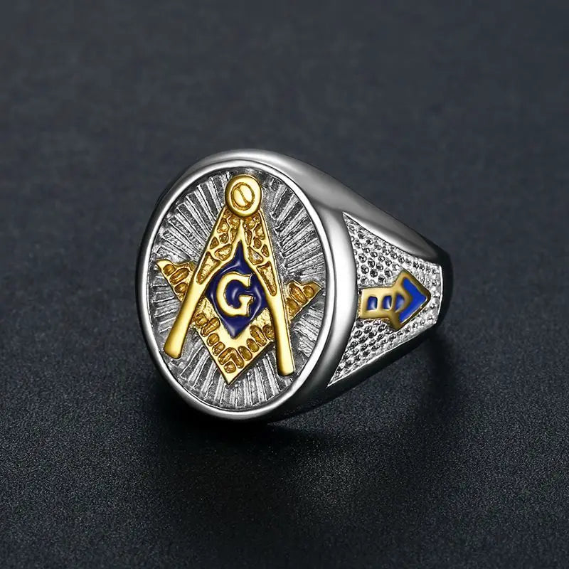 Angled oval Masonic ring showing blue shoulder accents