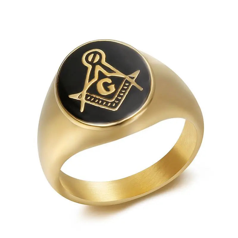 Gold-tone polished Masonic ring with black circular medallion